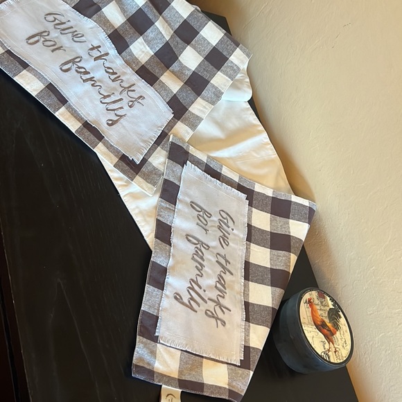 Bundle The Prairie Table runner “Give thanks for family” +ceramic coasters NEW - Picture 9 of 17